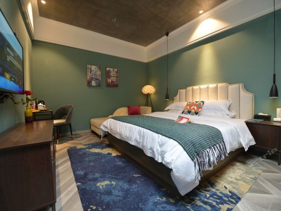 200513000000up1ay8114_R_550_412.jpg 200513000000up1ay8114_R_550_412.jpg